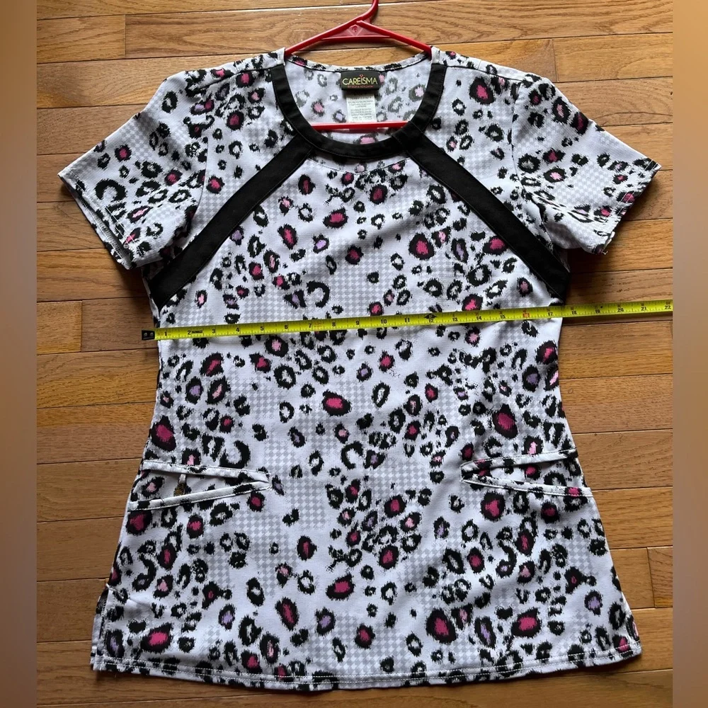 💗Scrub Top💗 - Picture 5 of 6